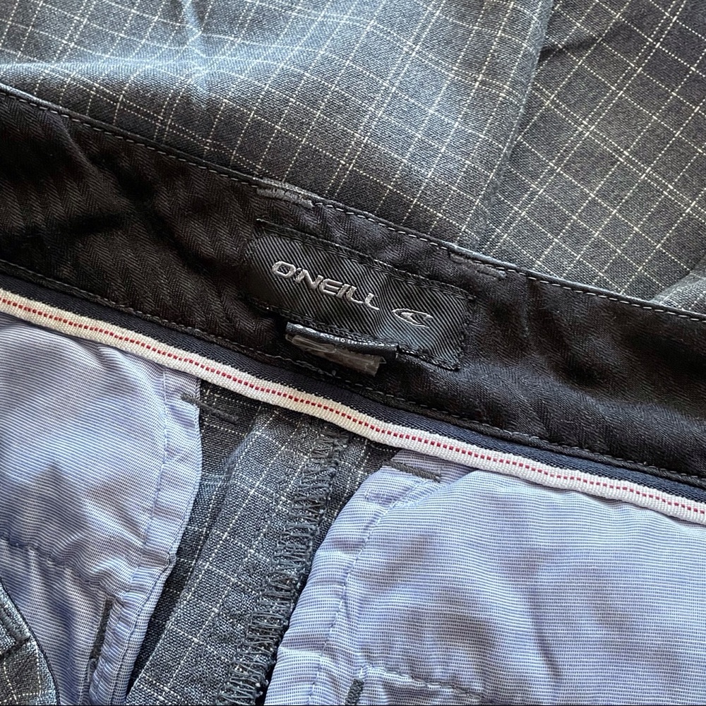 O’Neill Gray Shorts - Picture 3 of 3